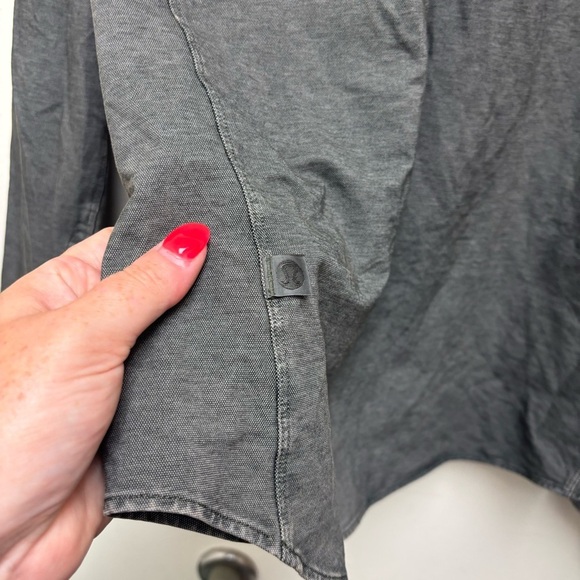 Lululemon Commission Shirt - Picture 11 of 12